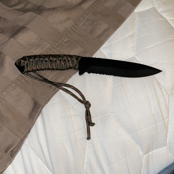 Ozark trail fixed blade - Picture 2 of 5